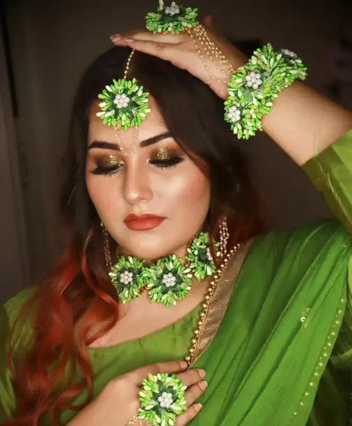 Mehndi Jewellery Set